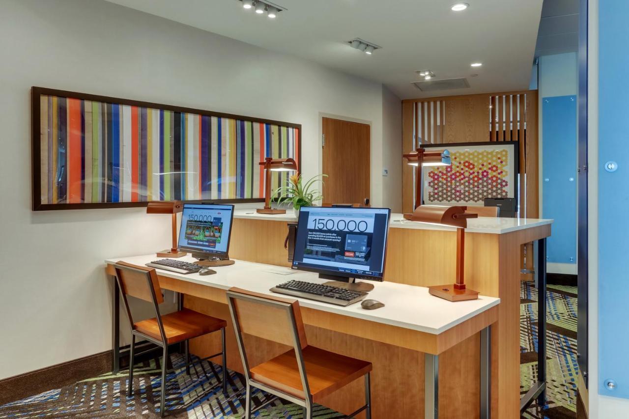 Holiday Inn Express - Wilmington - Porters Neck By Ihg エクステリア 写真